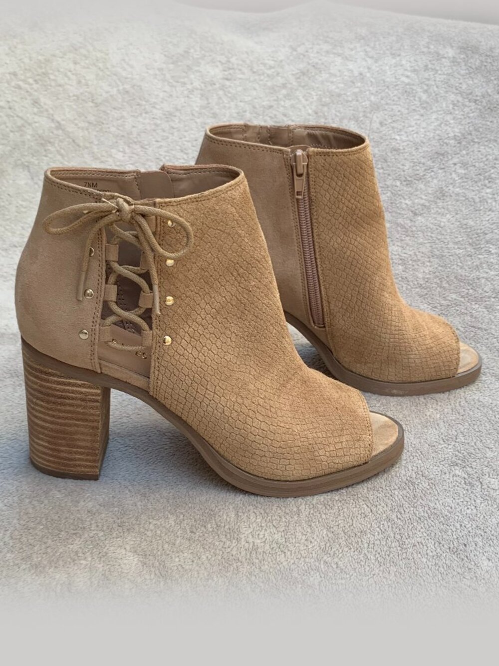 Nine West Mad Cool Peep Toe Suede Ankle Booties Sz 7.5